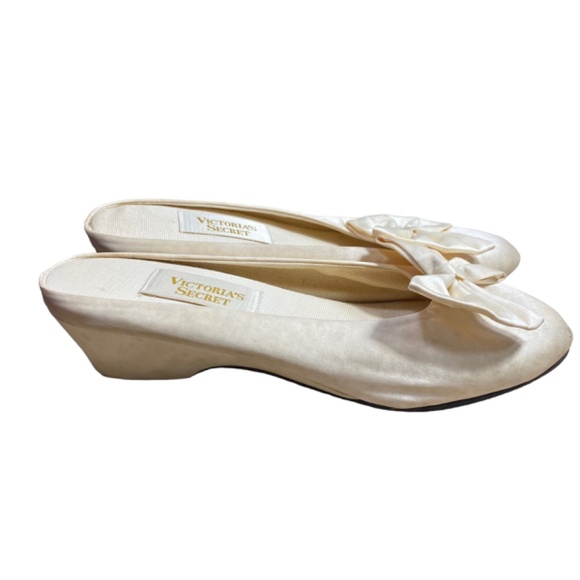 Victoria's Secret Women's Vtg 80s Gold Label Satin Bow Heels Slippers Size 7-8 - Picture 5 of 12